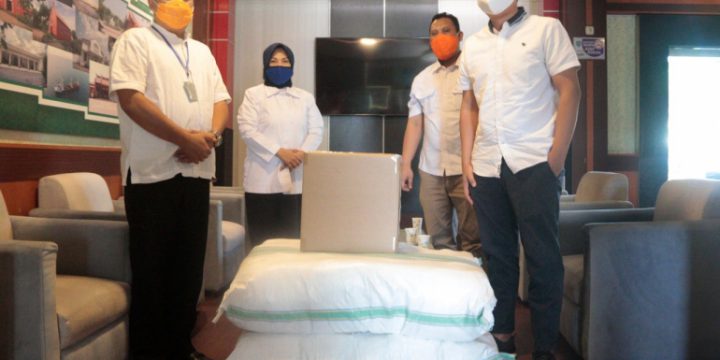 Perusahaan Garmen Berikan Bantuan APD Ke Pemkot Probolinggo